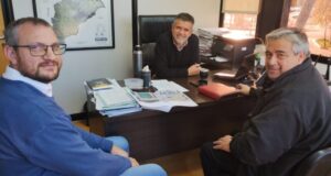 Horacio Carvalho, subsecretario de Recursos Hídricos, mantuvo reuniones para el avance de las obras en el interior de Neuquén.