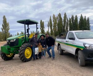 Natalini Agro llevó a productores del Valle a conocer la fábrica de John Deere en Rosario.