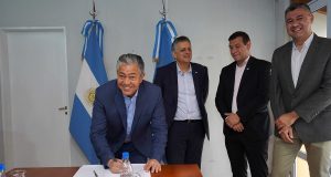 Se firmó el convenio con YPF en Añelo.