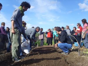 Alumnos participarán de practicas en huertas como parte del proceso de aprendizaje pedagógico.
