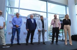Autoridades provinciales, municipales y bodegueros en la inauguración del 4° Salón del Vino Hilton Wine Fi.